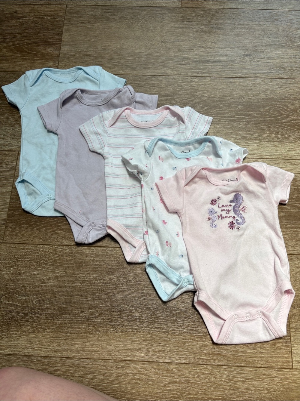 Set of 5 Pastel Short-Sleeve Baby One-Piece Bodysuits - Pink & Light Blue
